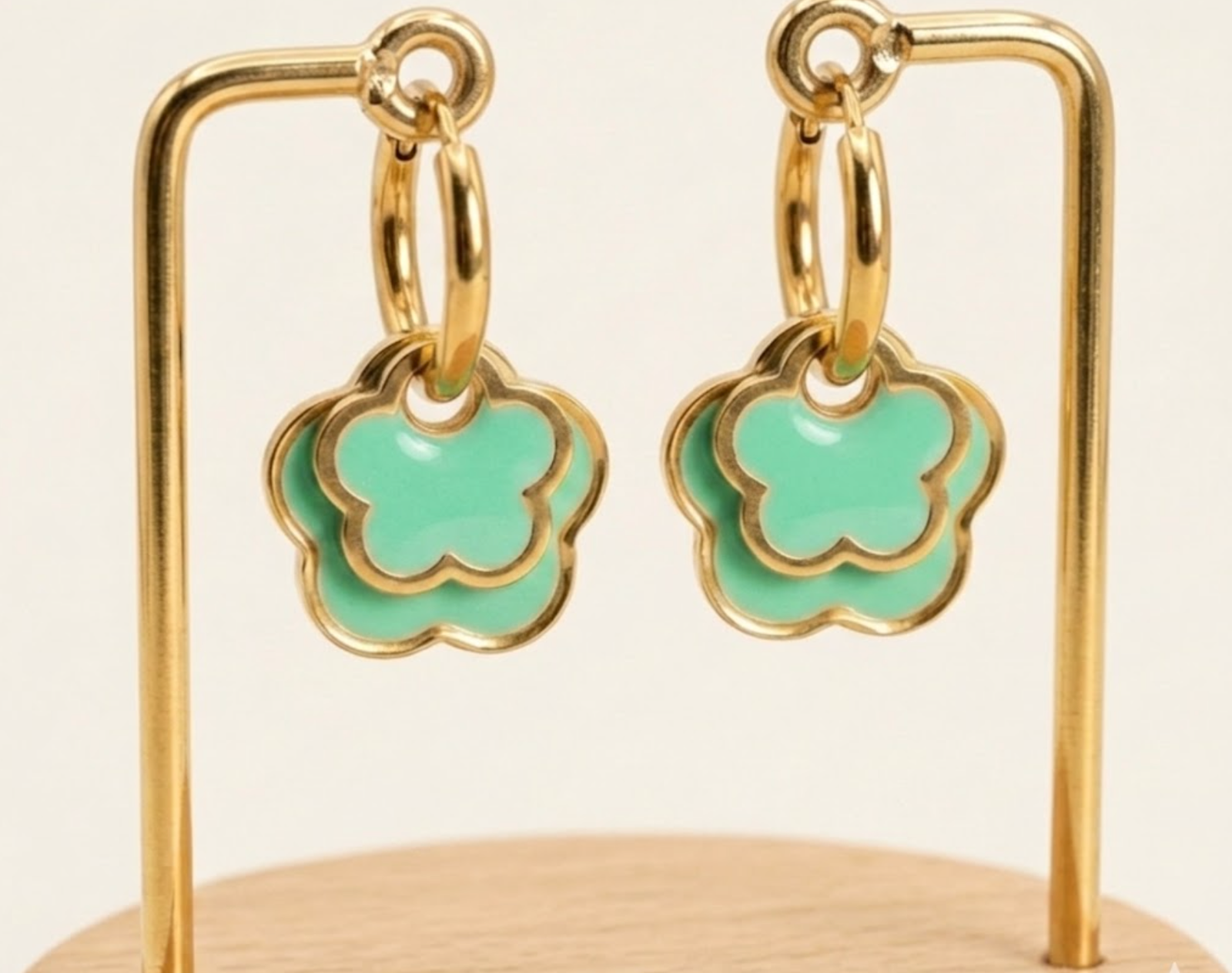 Boucles d'Oreilles Antheïa capture d’écran 2026 05 15 à 14.58.08
